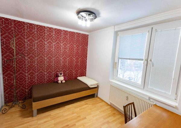 Exkluzívne Vám ponúkame na predaj 3 izbový byt  v Humennom