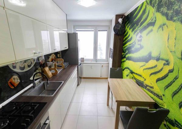 Exkluzívne Vám ponúkame na predaj 3 izbový byt  v Humennom