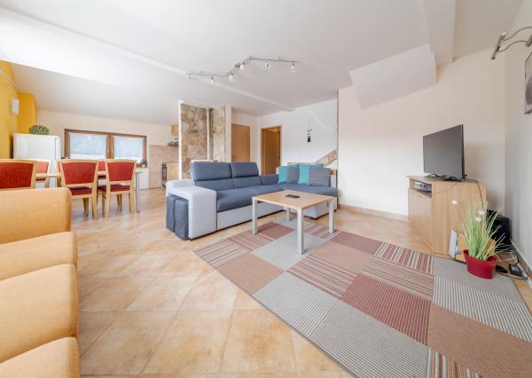 Priestranný 4izb mezonet v Apartmáne Tatran, Donovaly