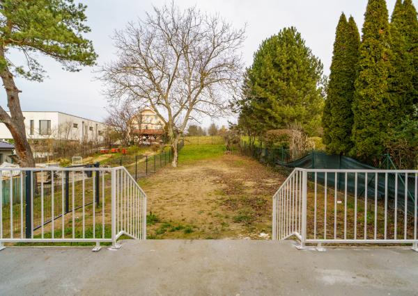 NA PREDAJ KOMPLETNE ZREKONŠTRUOVANÝ 3-podlažný rodinný dom,  Prídavková ulica, Záhorská Bystrica