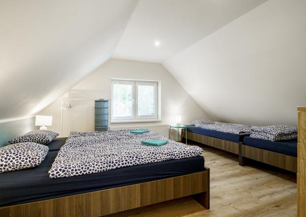 REZERVOVANÉ - Na predaj rodinný dom po kompletnej rekonštrukcii pri Kolpašskom jazere, Banský Studenec - Kolpachy, okres Banská Štiavnica