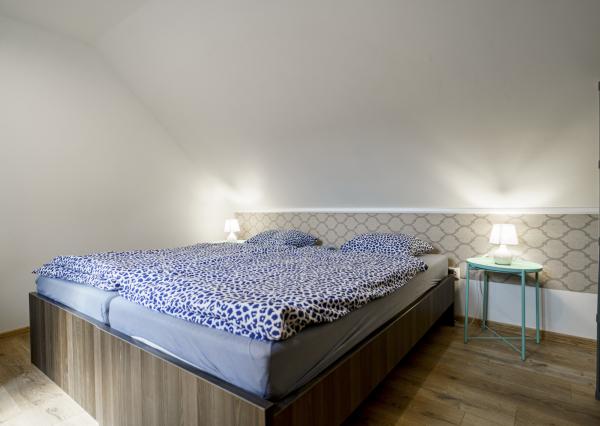 REZERVOVANÉ - Na predaj rodinný dom po kompletnej rekonštrukcii pri Kolpašskom jazere, Banský Studenec - Kolpachy, okres Banská Štiavnica