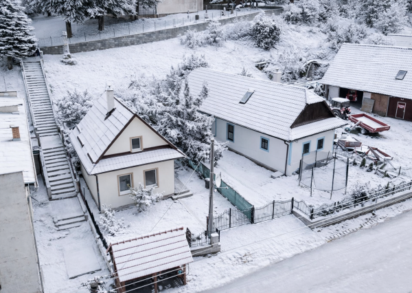 REZERVOVANÉ - Na predaj rodinný dom po kompletnej rekonštrukcii pri Kolpašskom jazere, Banský Studenec - Kolpachy, okres Banská Štiavnica