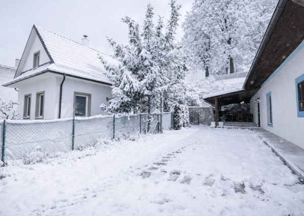 REZERVOVANÉ - Na predaj rodinný dom po kompletnej rekonštrukcii pri Kolpašskom jazere, Banský Studenec - Kolpachy, okres Banská Štiavnica