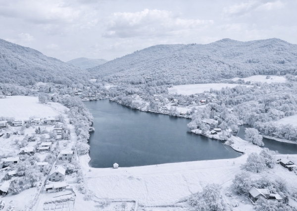 REZERVOVANÉ - Na predaj rodinný dom po kompletnej rekonštrukcii pri Kolpašskom jazere, Banský Studenec - Kolpachy, okres Banská Štiavnica