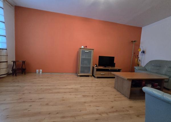 Exkluzívna na predaj veľký slnečný 3.-izbový byt s balkónom v Poprade na sídlisku Nový juh, ul. Jesenná