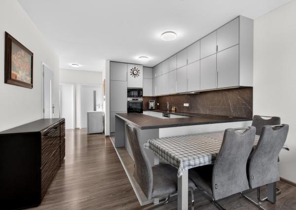 Predaj 4-izbový rodinný dom, novostavba, pozemok 302 m2, Láb, Malacky