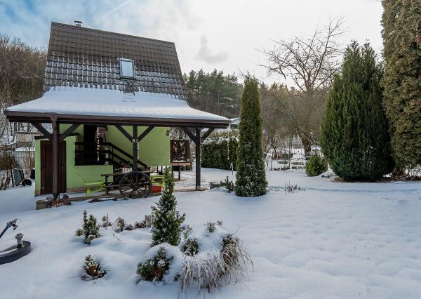 Ponúkame Vám na predaj krásnu murovanú dvojpodlažnú chatu v Košickej Novej Vsi.
