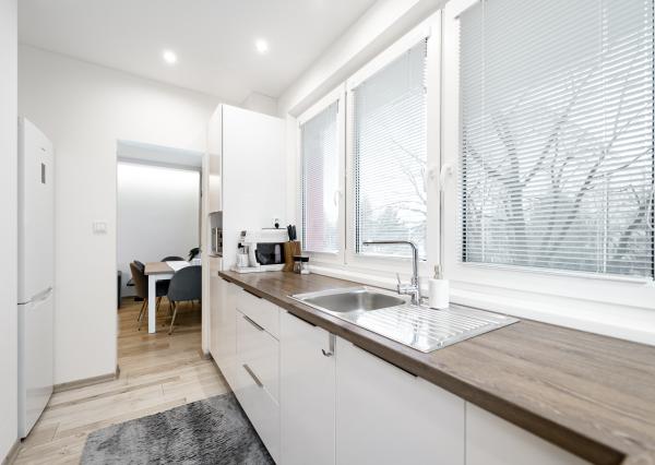 Prenájom - zrekonštruovaný 3i byt pri Novej Nemocnici