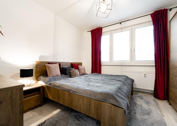 Prenájom - zrekonštruovaný 3i byt pri Novej Nemocnici