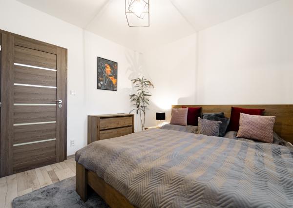 Prenájom - zrekonštruovaný 3i byt pri Novej Nemocnici