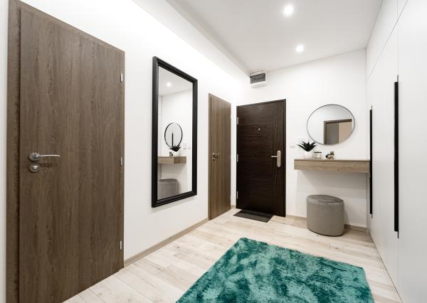 Prenájom - zrekonštruovaný 3i byt pri Novej Nemocnici