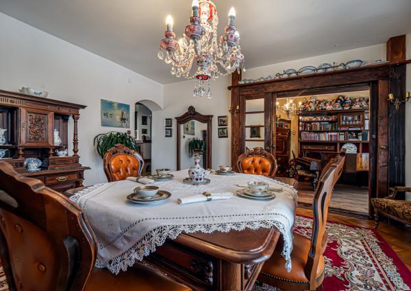 Výnimočný priestranný 4-izbový byt v srdci Vysokých Tatier  - Tatranskej Lomnici