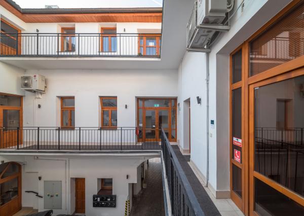 Reprezentatívne kancelárske priestory, prenájom, 303 m2, klimatizácia, parking v uzavretom dvore, Kováčska, Košice