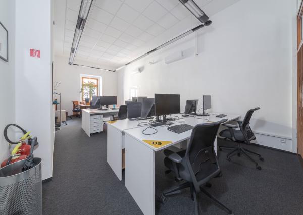 Reprezentatívne kancelárske priestory, prenájom, 303 m2, klimatizácia, parking v uzavretom dvore, Kováčska, Košice