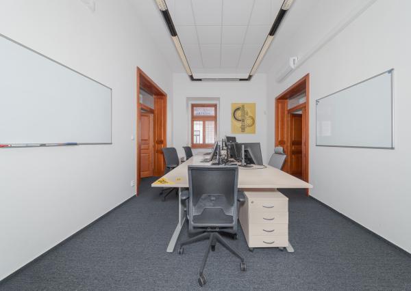 Reprezentatívne kancelárske priestory, prenájom, 303 m2, klimatizácia, parking v uzavretom dvore, Kováčska, Košice