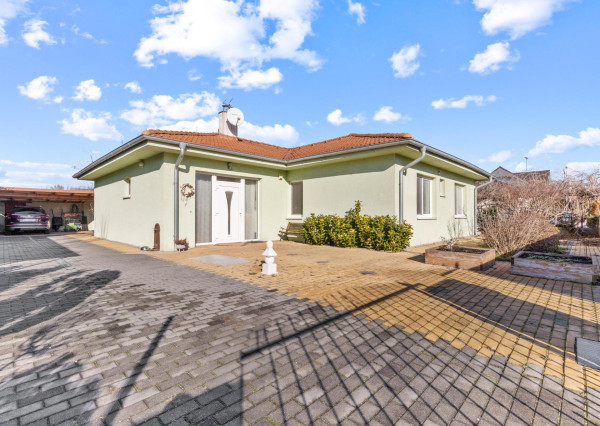 Na predaj moderný rodinný dom, ponúkajúci komfortné bývanie