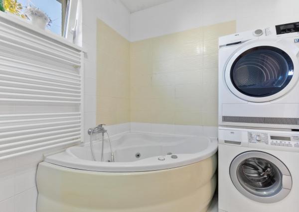 Na predaj moderný rodinný dom, ponúkajúci komfortné bývanie