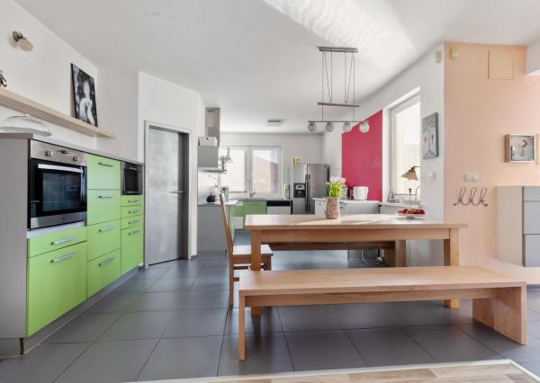 Na predaj moderný rodinný dom, ponúkajúci komfortné bývanie