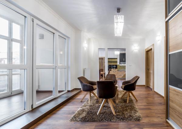 5-izbový byt na prenájom, historické centrum Košíc s parkovaním, 200m2