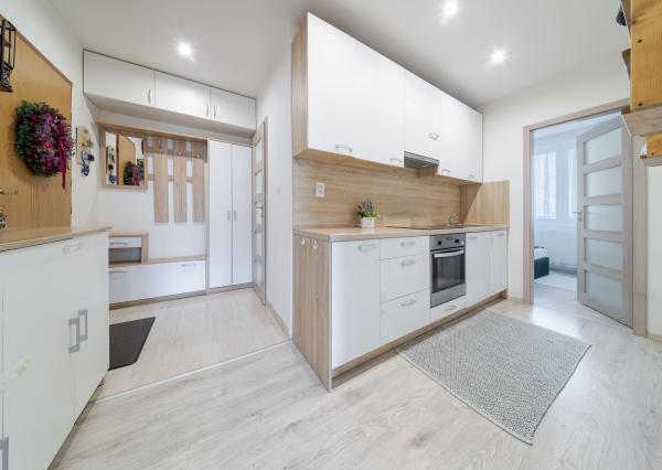 3-izbový, predaj, kompletná rekonštrukcia, loggia, 58 m2, Ovručská, Košice - Dargovských hrdinov