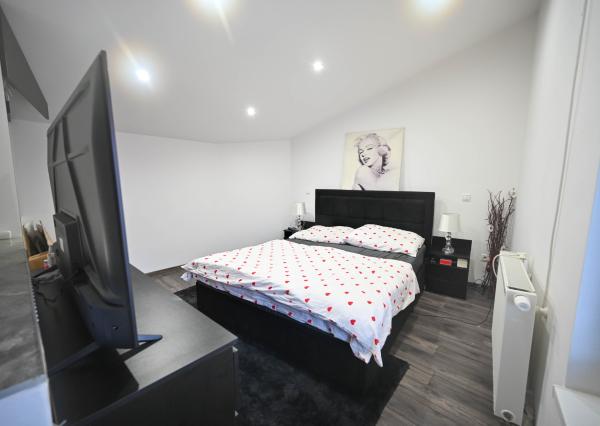 PREDAJ, INVESTIČNÁ NEHNUTEĽNOSŤ S OKAMŽITÝM VÝNOSOM, RODINNÝ DOM – 3 BYTOVÉ JEDNOTKY POD JEDNOU STRECHOU, Hlohovec