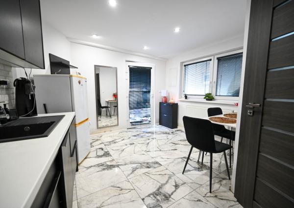 PREDAJ, INVESTIČNÁ NEHNUTEĽNOSŤ S OKAMŽITÝM VÝNOSOM, RODINNÝ DOM – 3 BYTOVÉ JEDNOTKY POD JEDNOU STRECHOU, Hlohovec