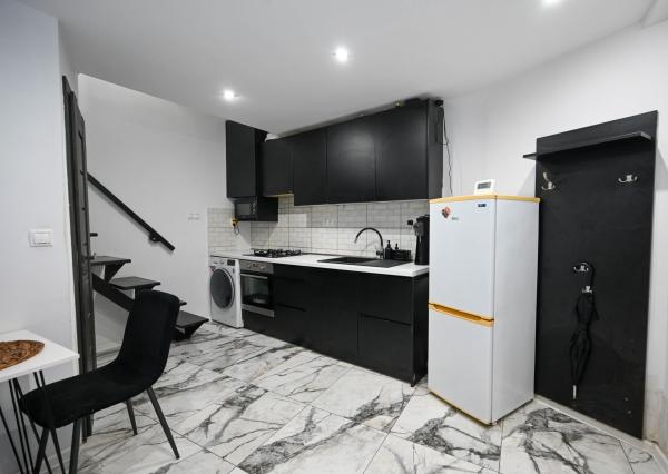 PREDAJ, INVESTIČNÁ NEHNUTEĽNOSŤ S OKAMŽITÝM VÝNOSOM, RODINNÝ DOM – 3 BYTOVÉ JEDNOTKY POD JEDNOU STRECHOU, Hlohovec