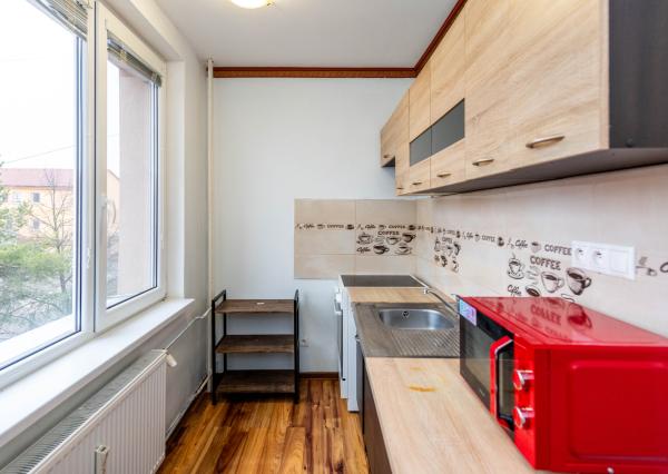 REZERVOVANÉ - 1-izbový byt po rekonštrukcii - Sečovce, Obchodná ulica, 31 m2!