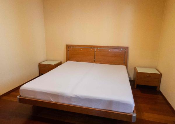 Exkluzívne Vám ponúkame na prenájom 3 izbový byt s loggiou   v Humennom.