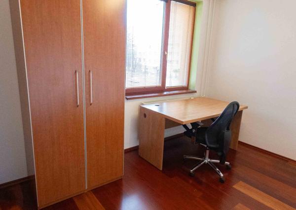 Exkluzívne Vám ponúkame na prenájom 3 izbový byt s loggiou   v Humennom.