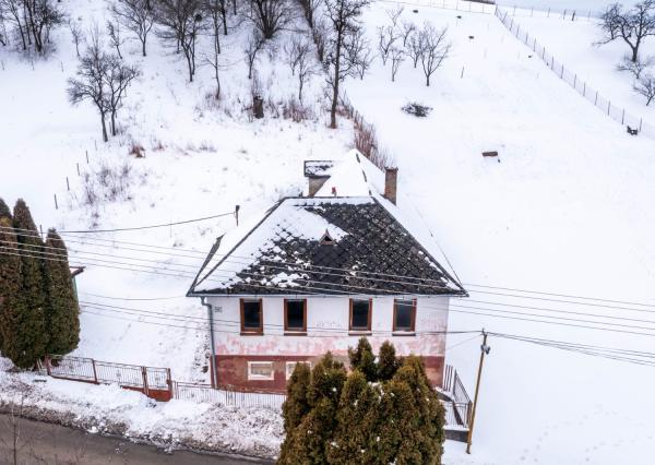 REZERVOVANÉ - Na predaj jednopodlažný rodinný dom v obci Porúbka