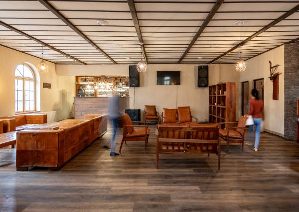 NA PREDAJ – Polyfunkčný objekt, Banská Štiavnica – Križovatka