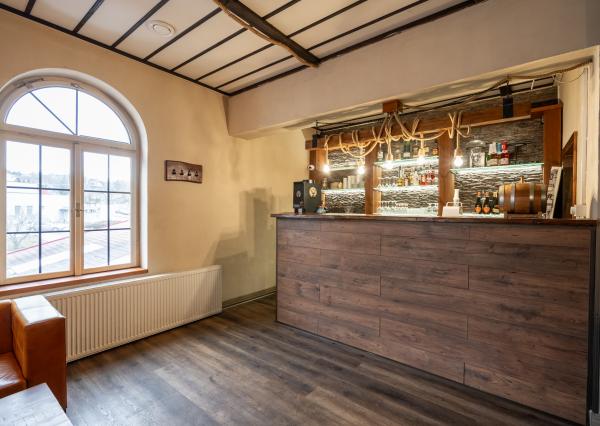 NA PREDAJ – Polyfunkčný objekt, Banská Štiavnica – Križovatka