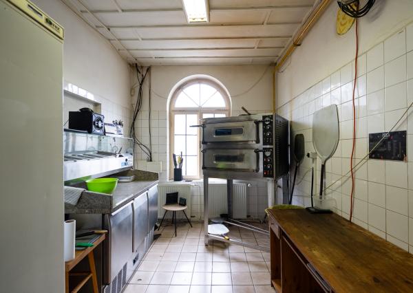 NA PREDAJ – Polyfunkčný objekt, Banská Štiavnica – Križovatka