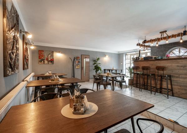 NA PREDAJ – Polyfunkčný objekt, Banská Štiavnica – Križovatka