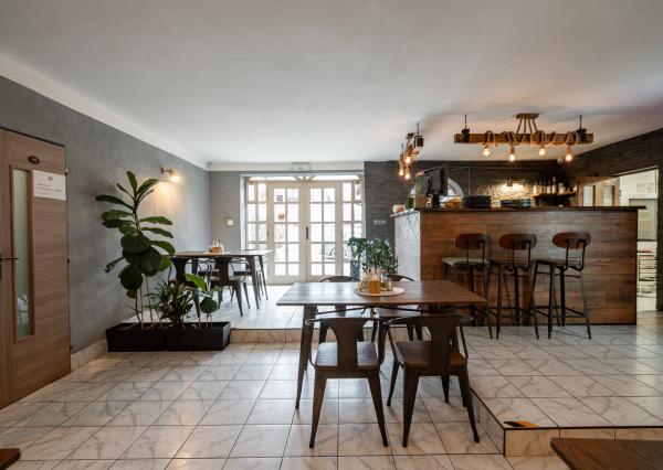 NA PREDAJ – Polyfunkčný objekt, Banská Štiavnica – Križovatka