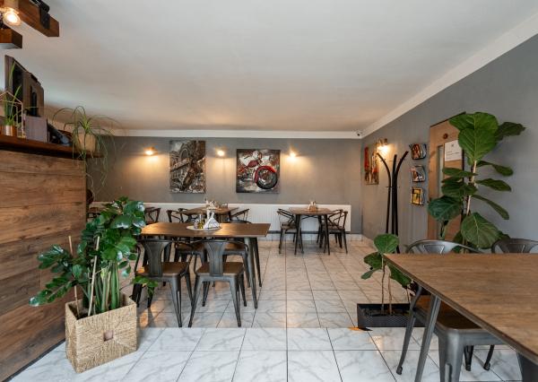 NA PREDAJ – Polyfunkčný objekt, Banská Štiavnica – Križovatka