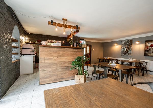 NA PREDAJ – Polyfunkčný objekt, Banská Štiavnica – Križovatka