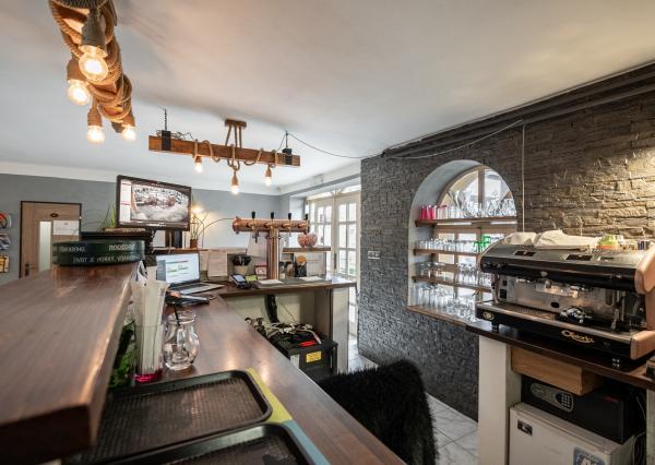 NA PREDAJ – Polyfunkčný objekt, Banská Štiavnica – Križovatka