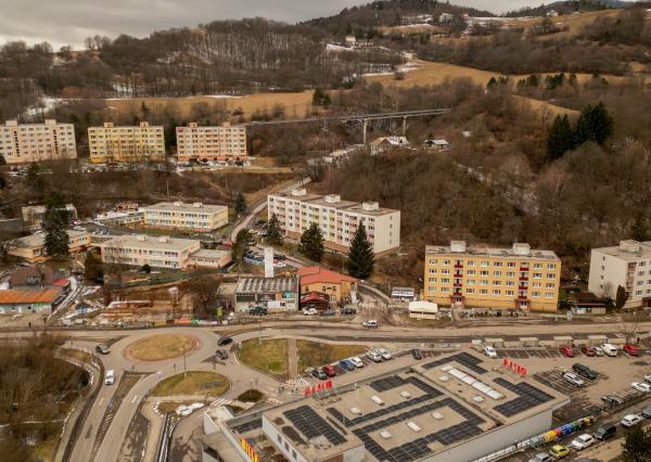 NA PREDAJ – Polyfunkčný objekt, Banská Štiavnica – Križovatka