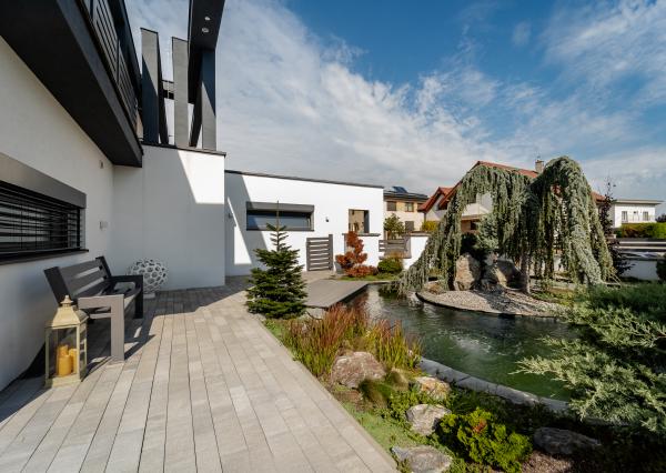 Exkluzívna novostavba rodinného domu, predaj, 650 m2 úžitková plocha, bazén, s kompletným zariadením, Polesná, Košice - Krásna, Na Hore