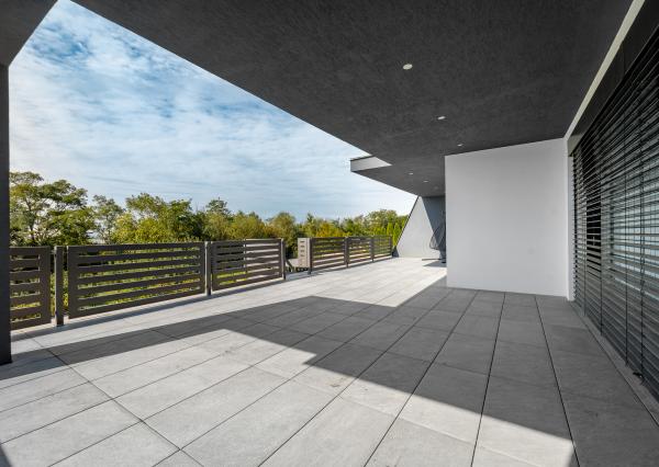 Exkluzívna novostavba rodinného domu, predaj, 650 m2 úžitková plocha, bazén, s kompletným zariadením, Polesná, Košice - Krásna, Na Hore