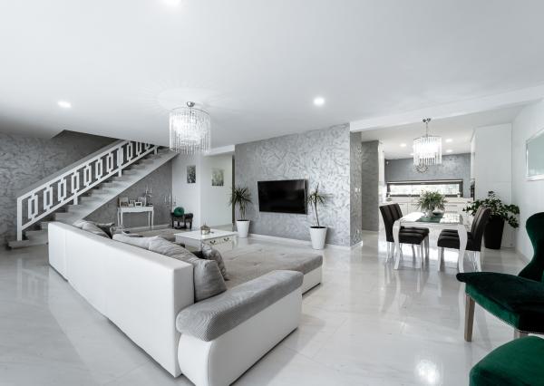 Exkluzívna novostavba rodinného domu, predaj, 650 m2 úžitková plocha, bazén, s kompletným zariadením, Polesná, Košice - Krásna, Na Hore