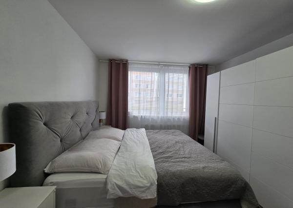 REZERVOVANĚ -   Na predaj 3-izbový byt v Poprade časť Matejovce na  sídlisku Allendeho