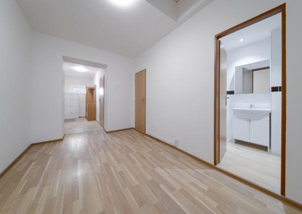 4-izbový rodinný dom, predaj, rozloha pozemku 1093 m2, Tyršova ulica, Sobrance