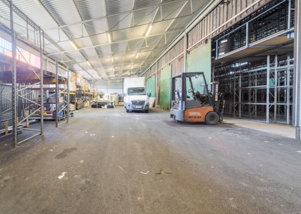 Sklad s variabilným rozdelením, prenájom, 730 m2, prístup pre nákladnú dopravu, Južná trieda, Košice