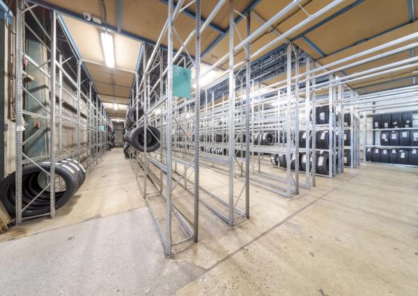 Sklad s variabilným rozdelením, prenájom, 730 m2, prístup pre nákladnú dopravu, Južná trieda, Košice