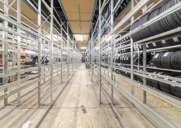 Sklad s variabilným rozdelením, prenájom, 730 m2, prístup pre nákladnú dopravu, Južná trieda, Košice