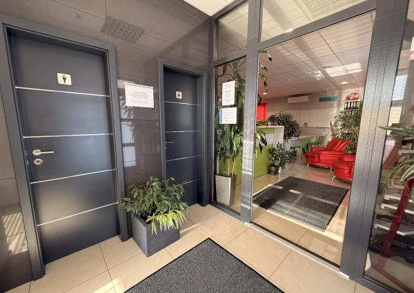 Ponúkane  na prenájom multifunkčný obchodno-administratívny priestor vo Vranove nad Topľou.